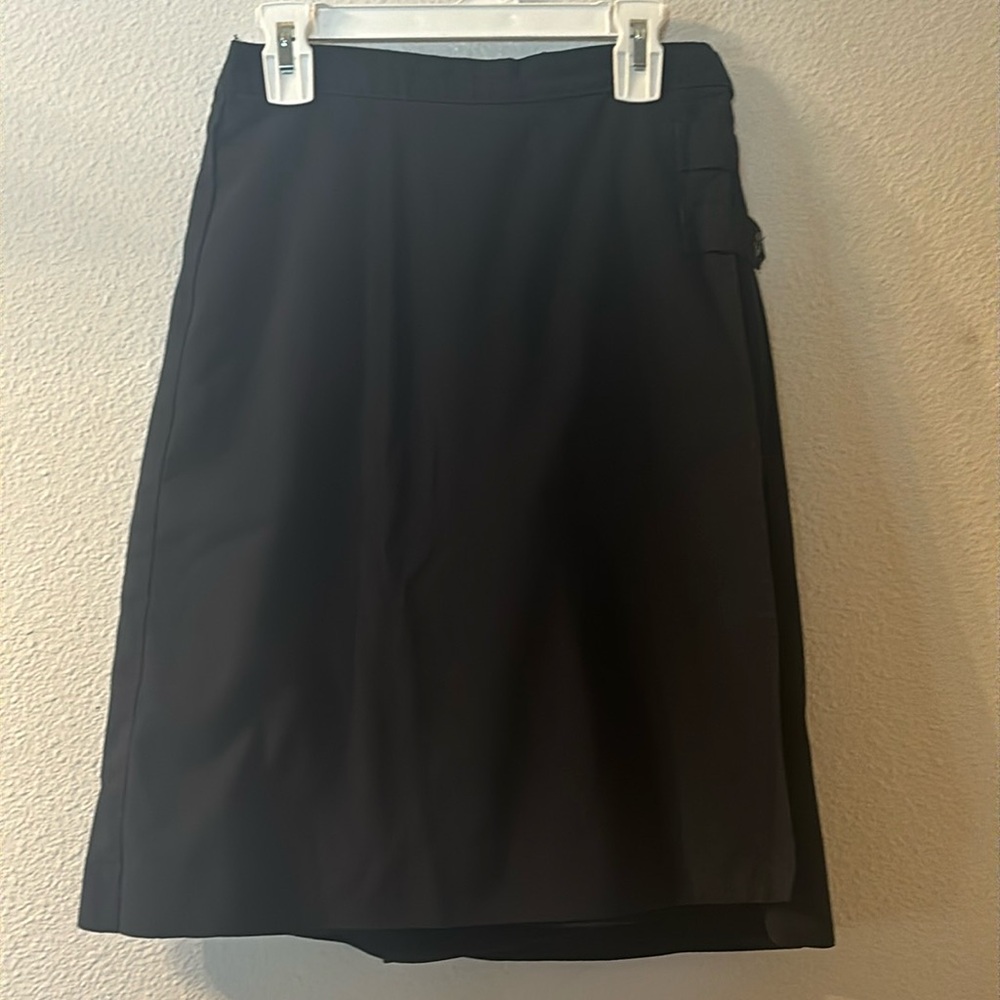 VTG Dennis uniform skort size 3